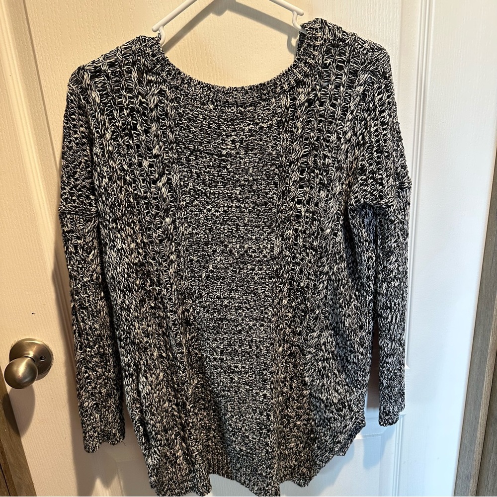 Express Sweater - Picture 2 of 4
